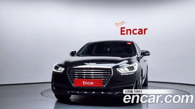 2017 Genesis EQ900