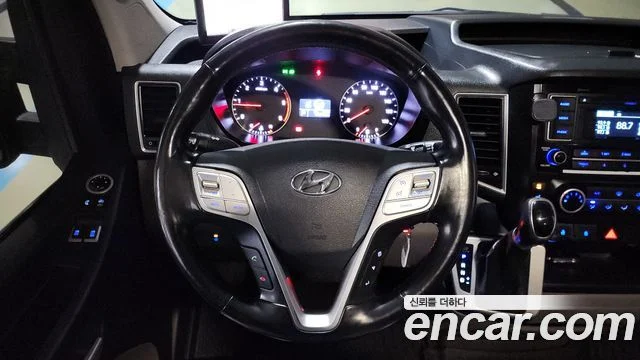 2017 Hyundai 쏠라티