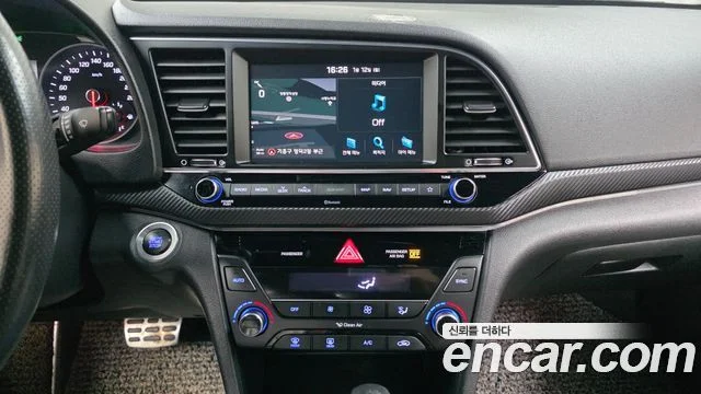 2018 Hyundai 아반떼 AD