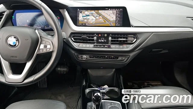 2022 BMW 1 Series (F40)