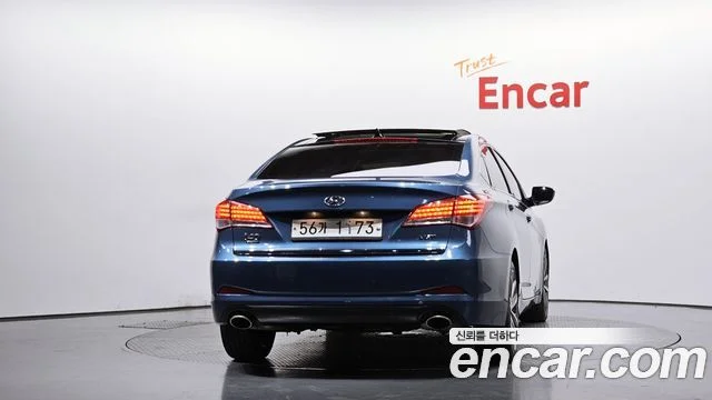 2014 Hyundai i40 살룬