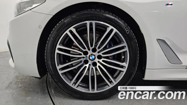 2020 BMW 5 Series (G30)