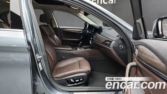 2019 BMW 5 Series (G30)