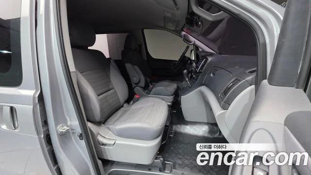 2019 Hyundai Grand Starex (New)