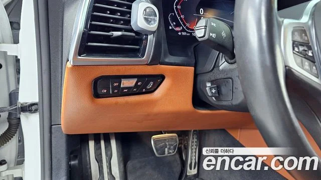 2019 BMW 8 Series (G15)