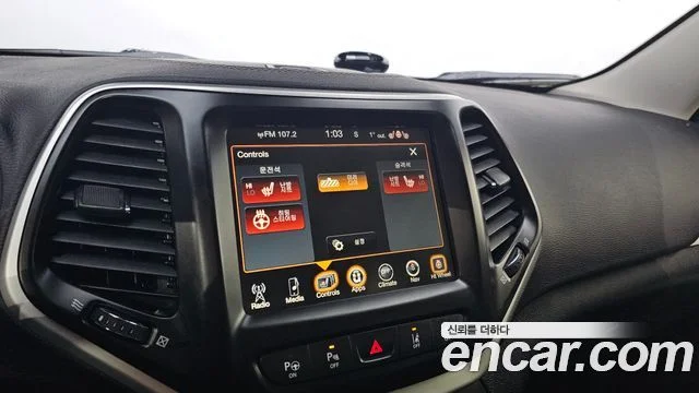 2017 Jeep 체로키(KL)