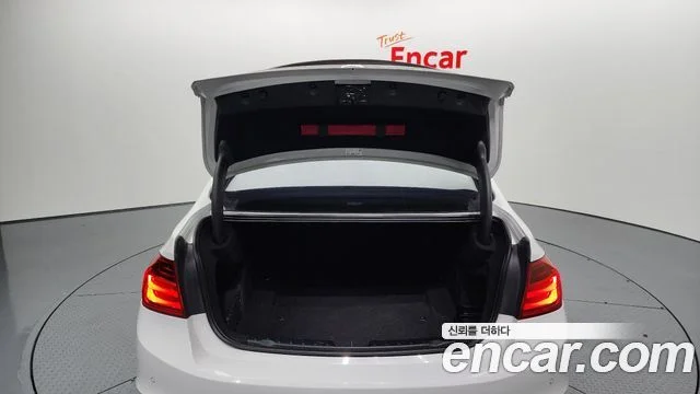 2013 BMW 3 Series (F30)