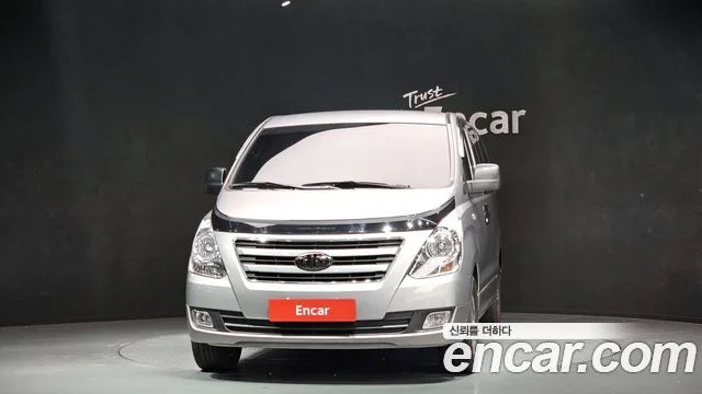 2015 Hyundai Grand Starex