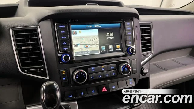 2017 Hyundai 쏠라티