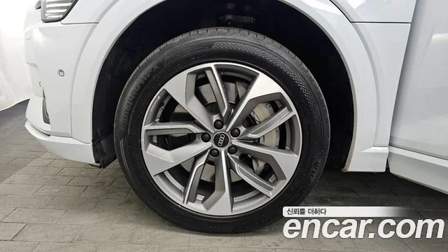 2021 Audi e-트론