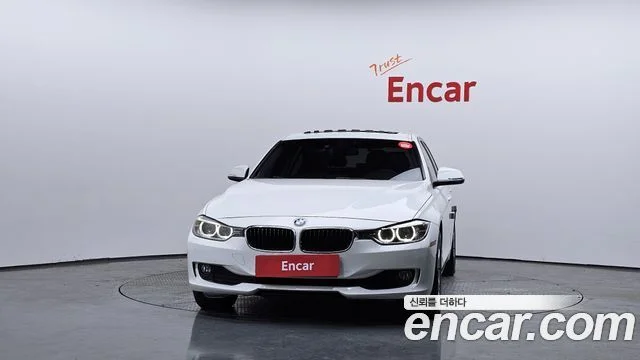 2013 BMW 3 Series (F30)