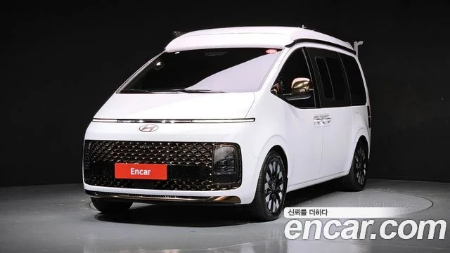 2024 Hyundai Staria