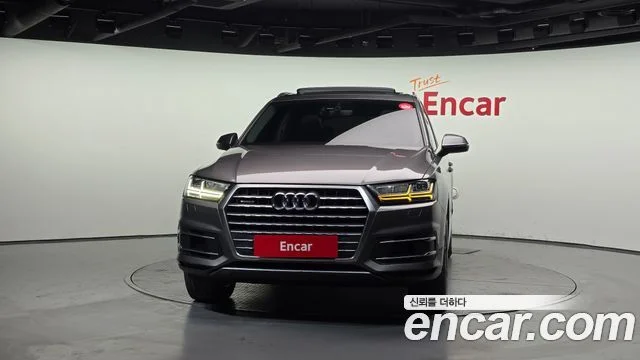 2016 Audi Q7 (4M)