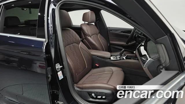 2023 BMW 5 Series (G30)