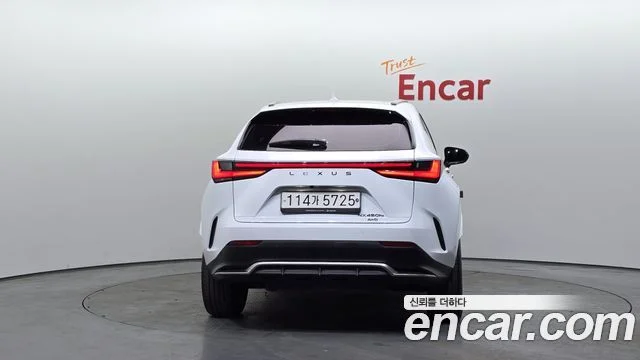 2022 Lexus NX450h+ 2세대