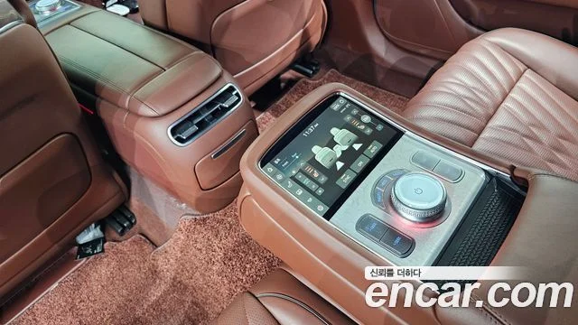 2022 Genesis G90 (RS4)