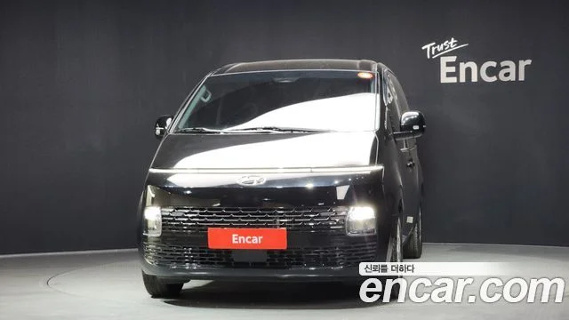 2024 Hyundai Staria