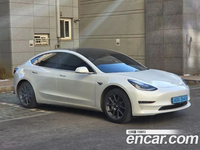 2020 Tesla Model 3