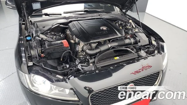 2017 Jaguar XF (X260)