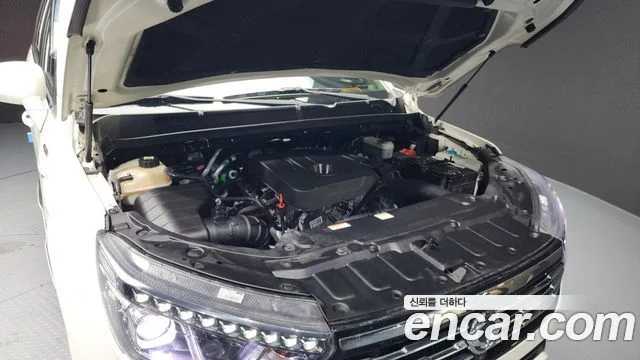 2018 KG Mobility 코란도 투리스모