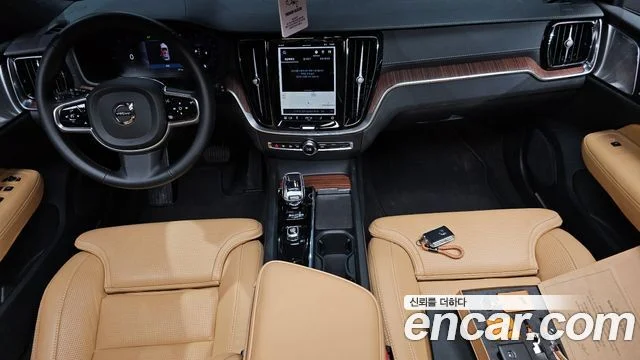 2023 Volvo V60 크로스컨트리 2세대