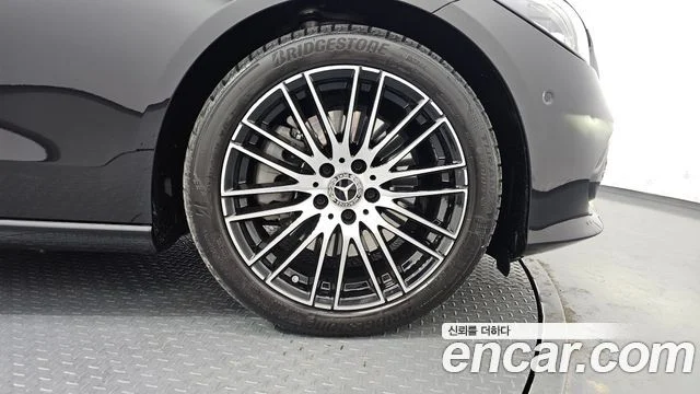 2024 Mercedes-Benz C-클래스 W206