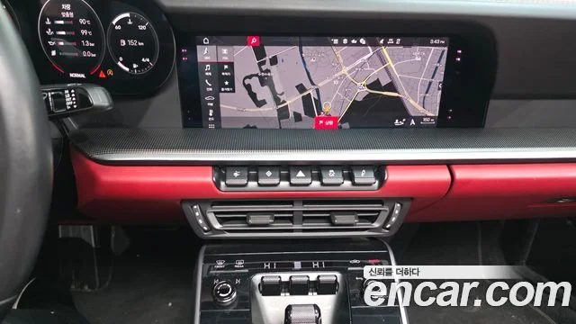 2020 Porsche 911 (992)