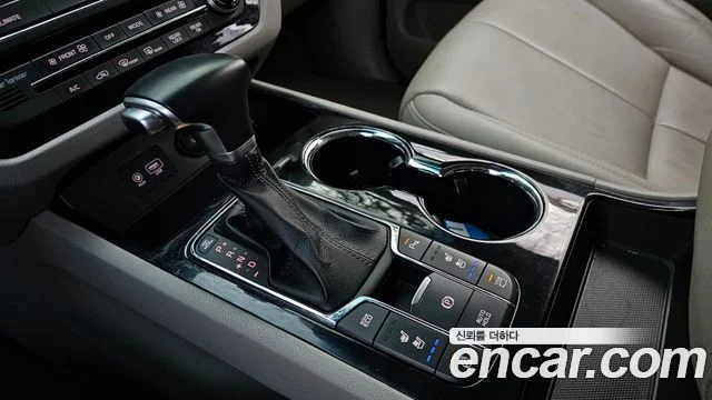 2018 Kia Carnival (New)