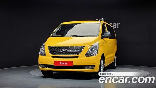 2011 Hyundai Grand Starex