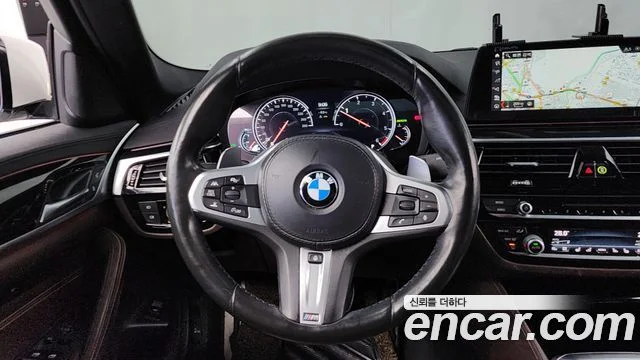 2018 BMW 5 Series (G30)