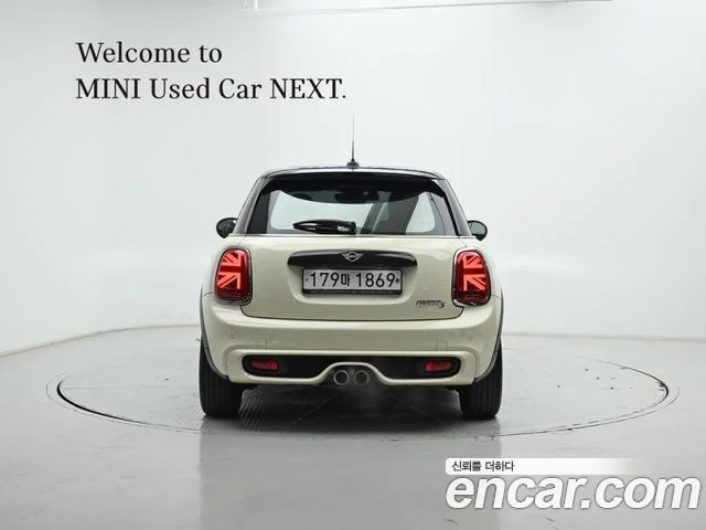 2019 MINI Cooper S