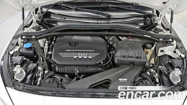 2022 BMW 1 Series (F40)