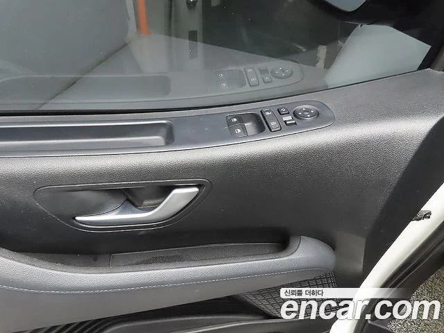 2021 Hyundai Staria