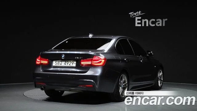 2017 BMW 3 Series (F30)