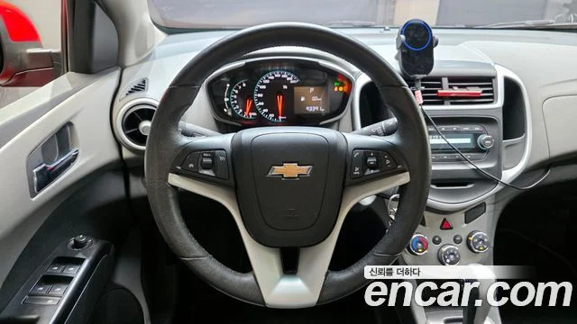 2017 Chevrolet 더 뉴 아베오 세단