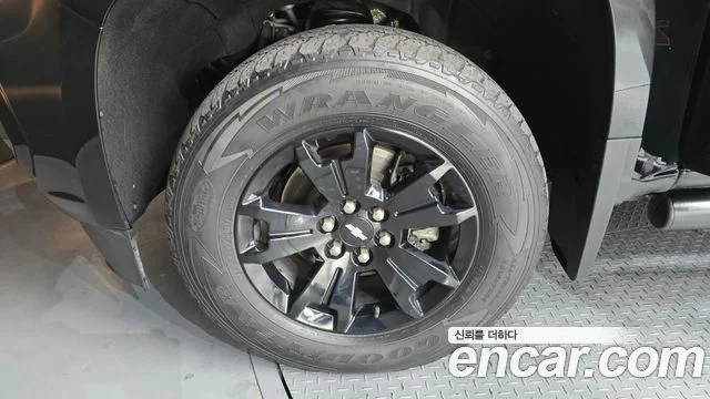 2021 Chevrolet Real New Colorado