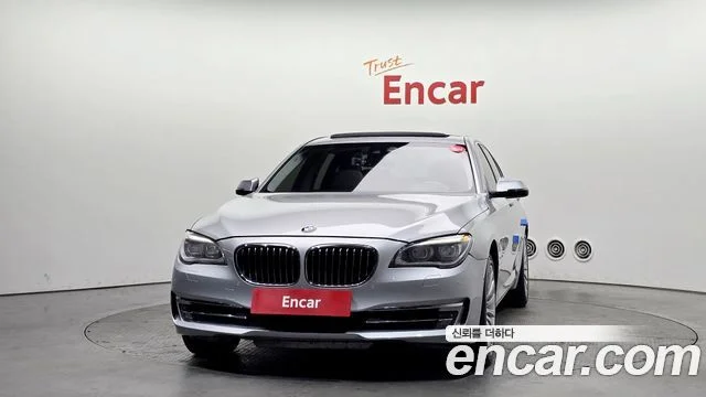 2012 BMW 7 Series (F01)