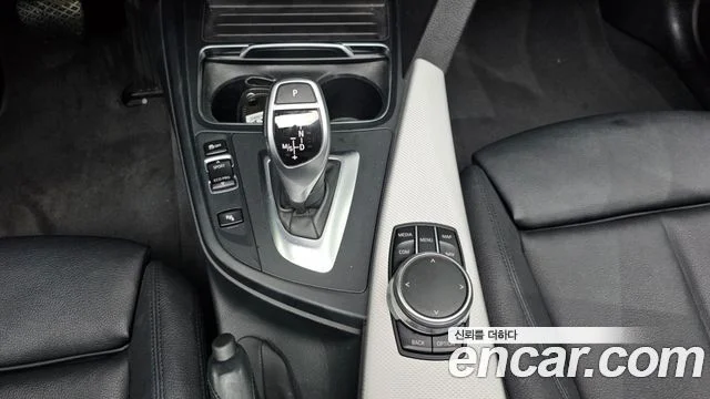 2017 BMW 3 Series (F30)