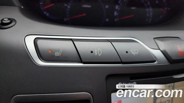 2016 KG Mobility 코란도 투리스모