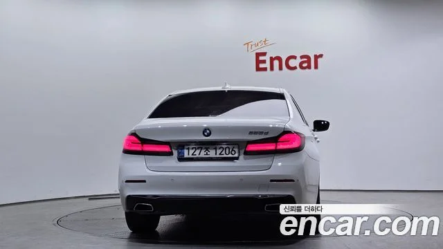 2020 BMW 5 Series (G30)