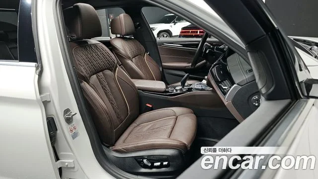 2023 BMW 5 Series (G30)