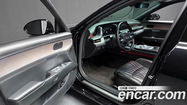 2022 Genesis G90 (RS4)