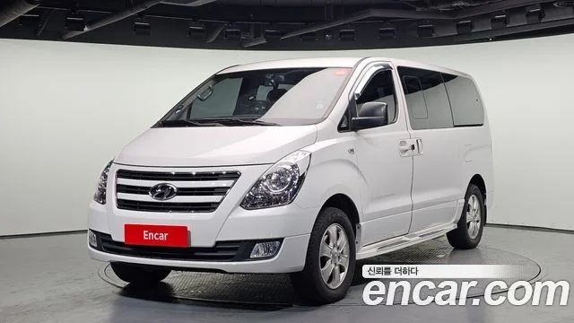 2017 Hyundai Grand Starex