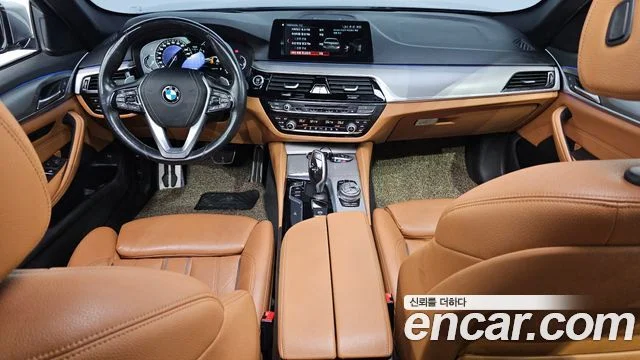 2017 BMW 5 Series (G30)