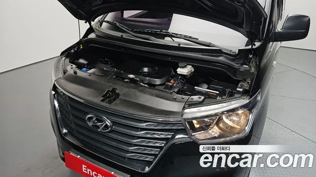 2019 Hyundai Grand Starex (New)