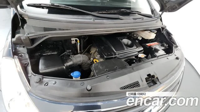 2016 Hyundai Grand Starex