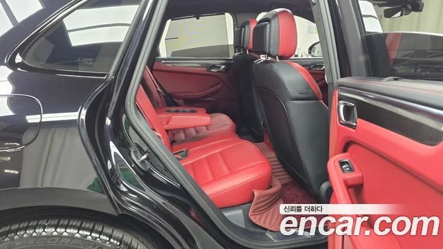 2023 Porsche 마칸