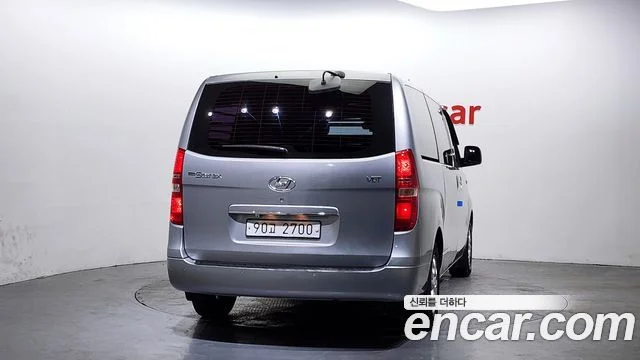 2014 Hyundai Grand Starex