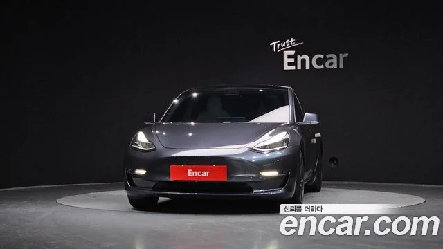 2020 Tesla Model 3