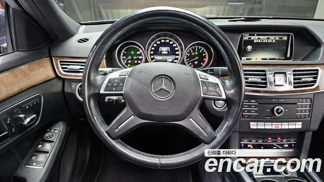 2015 Mercedes-Benz E-class W212